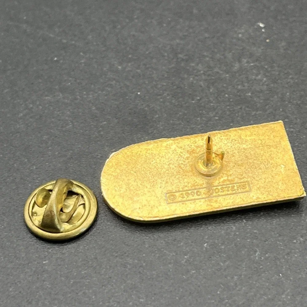 International Special Olympics‎ 1991 Lapel Hat Pin